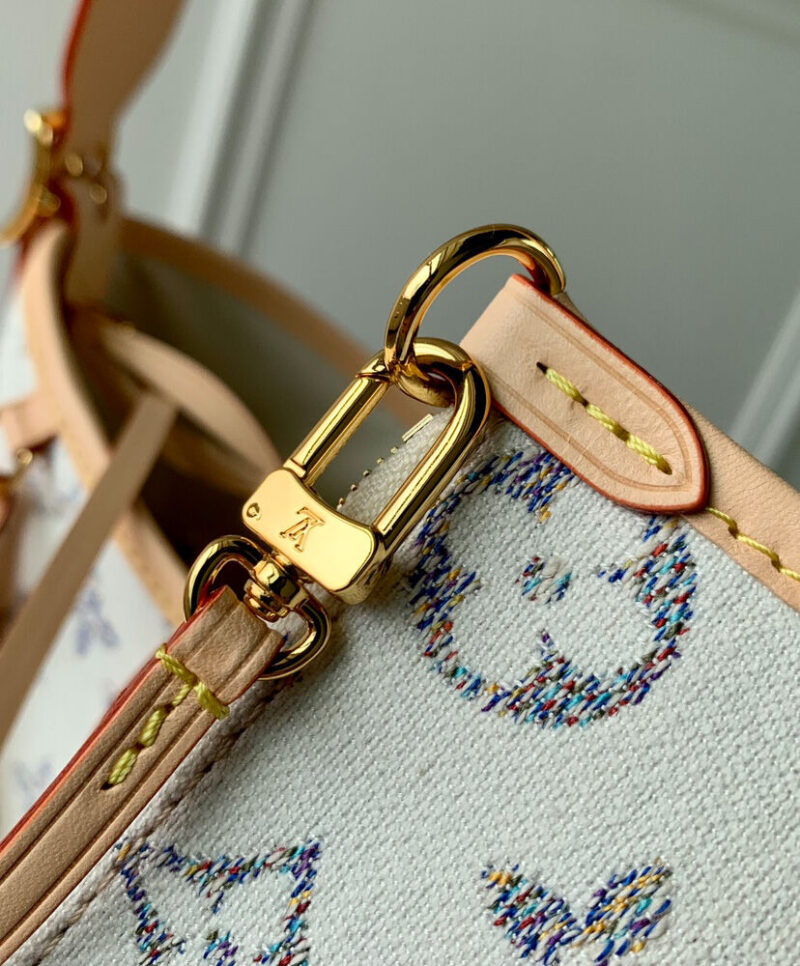 Louis Vuitton CarryAll PM M24707 Cream